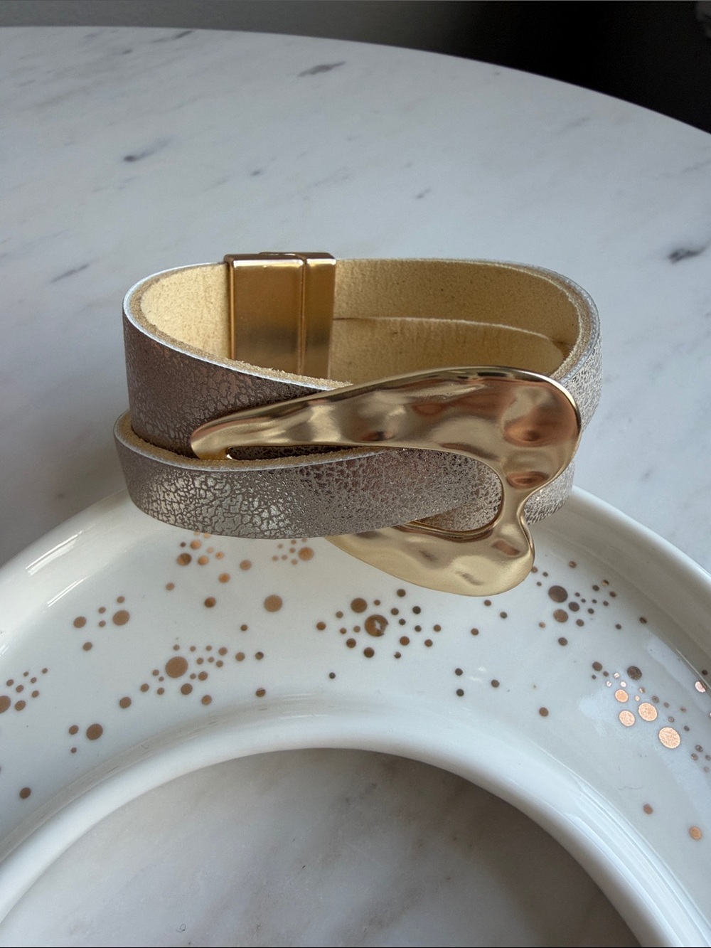 Metallic Wrap Bracelet with Sculpted Heart Gold Buckle